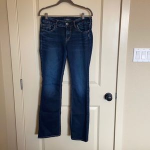 Like new silver Elyse slim boot jeans